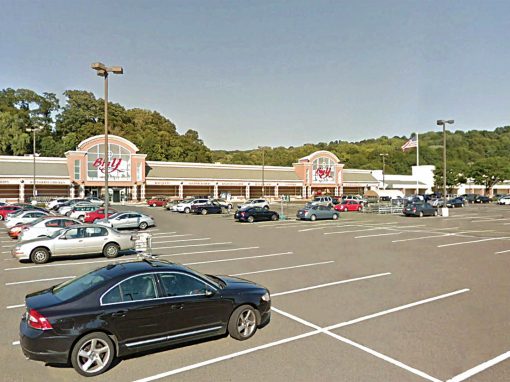 Ansonia Shopping Center: 403 – 495 Main St